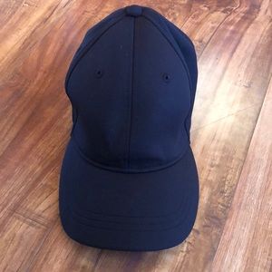 Lululemon quick dry ball cap in black